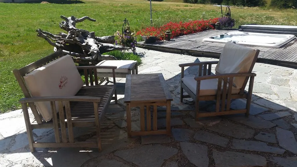 Le Chalet Du Queyras And Spa