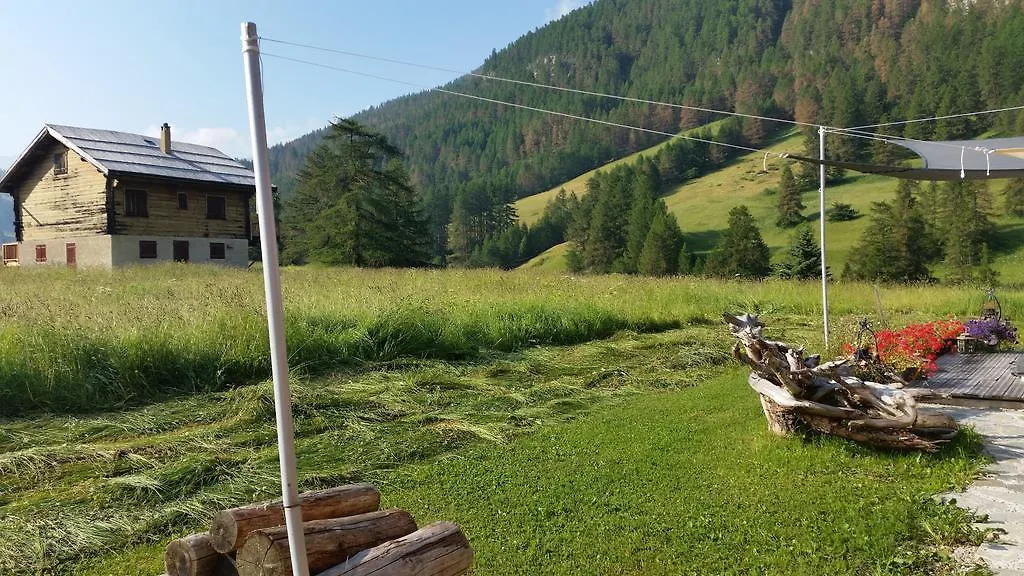 Le Chalet Du Queyras And Spa