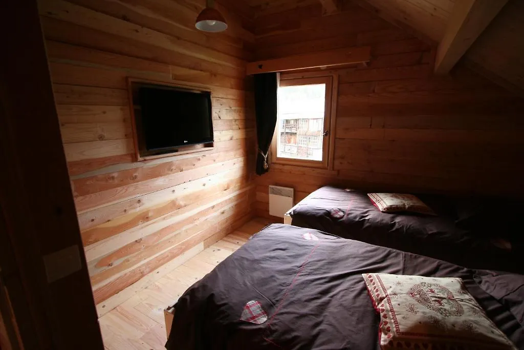 Le Chalet Du Queyras And Spa