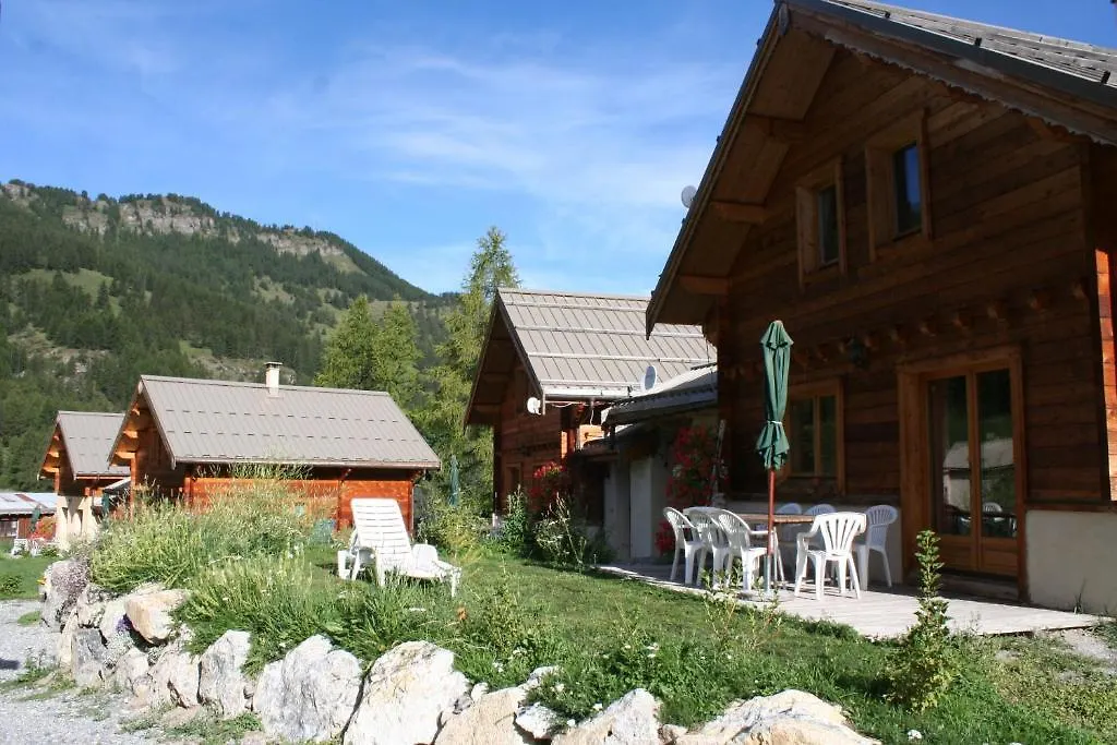 Le Chalet Du Queyras And Spa